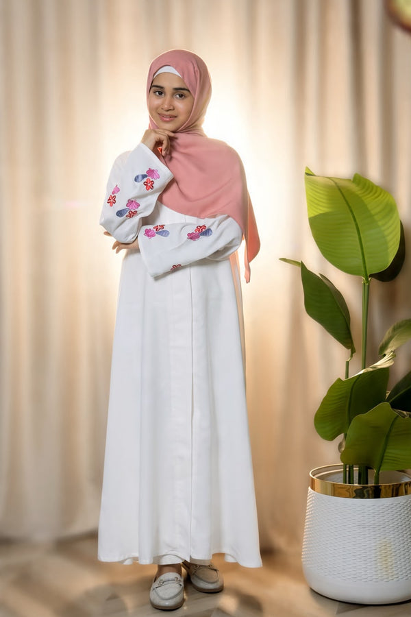 Seashell Bloom Abaya