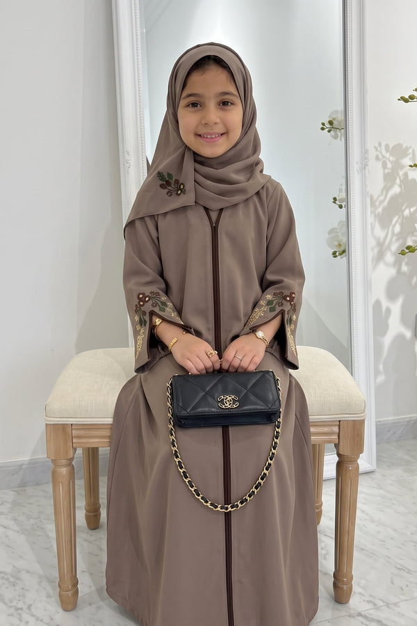 Minha kid abaya
