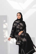 Diamond Border Abaya