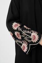 Rose Noir women Abaya