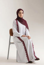 Trim Lace Abaya