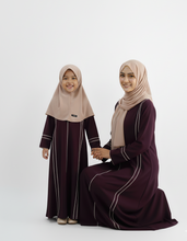 Dust & Plum abaya