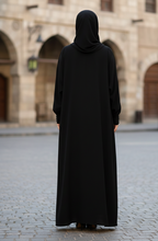 Essential Black abaya