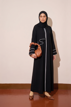 Elegant Line Classic Abaya