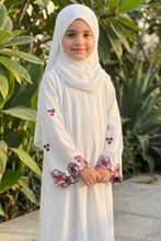 Kid Flower Sleeve abaya