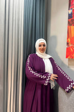 Leaf sleeves Embroidery abaya