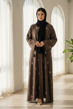 Noor Hazel Abaya