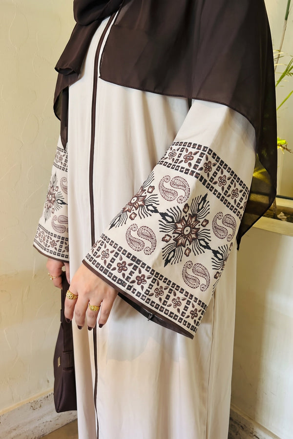 Premium Print sleeve Abaya