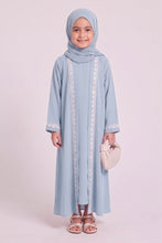 Classic Lace Abaya
