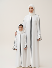 Noor Contrast Abaya