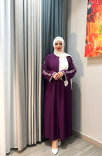 Leaf sleeves Embroidery abaya