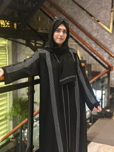 Black Zoom Nida White Piping with Stone-154
