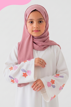 Seashell embroidery abaya