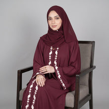 Rosette Trail Abaya