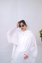 Dania's Elegant Frill Abaya-30