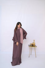 Dania's Chic Frill Abaya