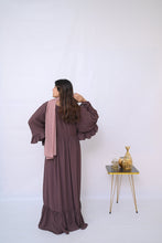 Dania's Chic Frill Abaya