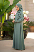 kids pearl  Sleeve Abaya